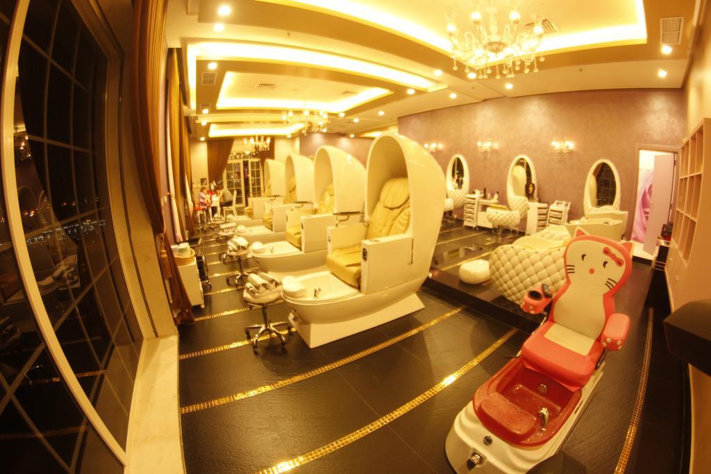 Adams Hotel Kuwait City Exterior photo